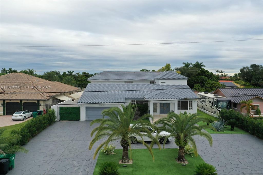13815 SW 38th Street, Miami, FL 33175