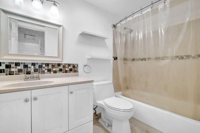 1851 NE 62nd Street 608, Fort Lauderdale, FL 33308