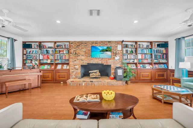 1851 NE 62nd Street 608, Fort Lauderdale, FL 33308