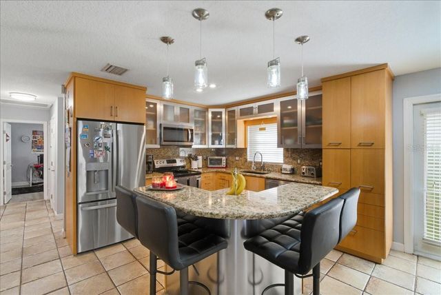 2801 W SAN ISIDRO STREET, Tampa, FL 33629