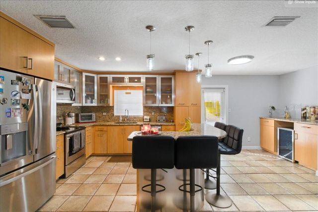 2801 W SAN ISIDRO STREET, Tampa, FL 33629