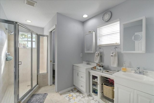 2801 W SAN ISIDRO STREET, Tampa, FL 33629