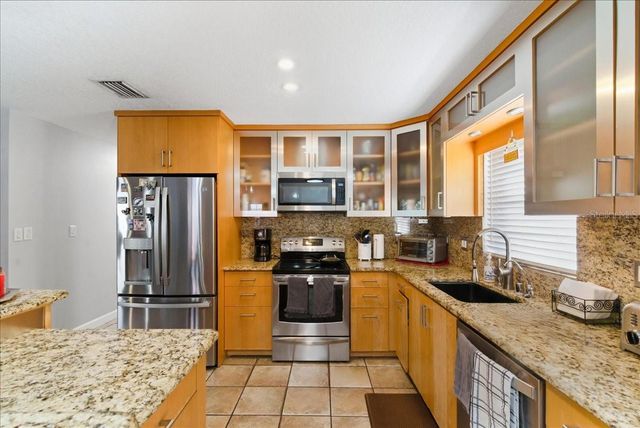 2801 W SAN ISIDRO STREET, Tampa, FL 33629