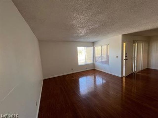 1404 Santa Anita Drive D, Las Vegas, NV 89119
