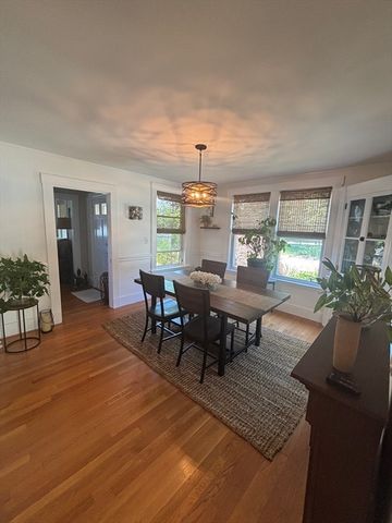 159 Railroad Avenue, Hamilton, MA 01982