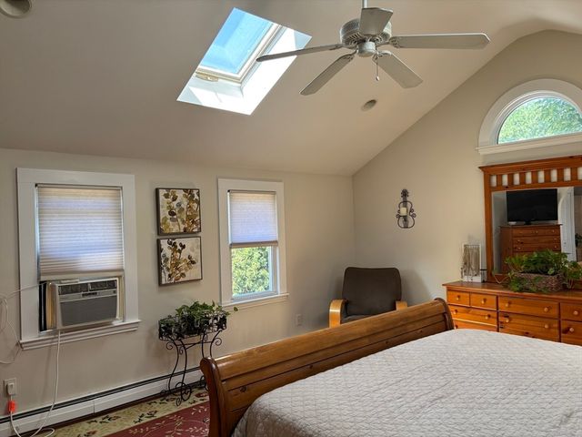 159 Railroad Avenue, Hamilton, MA 01982