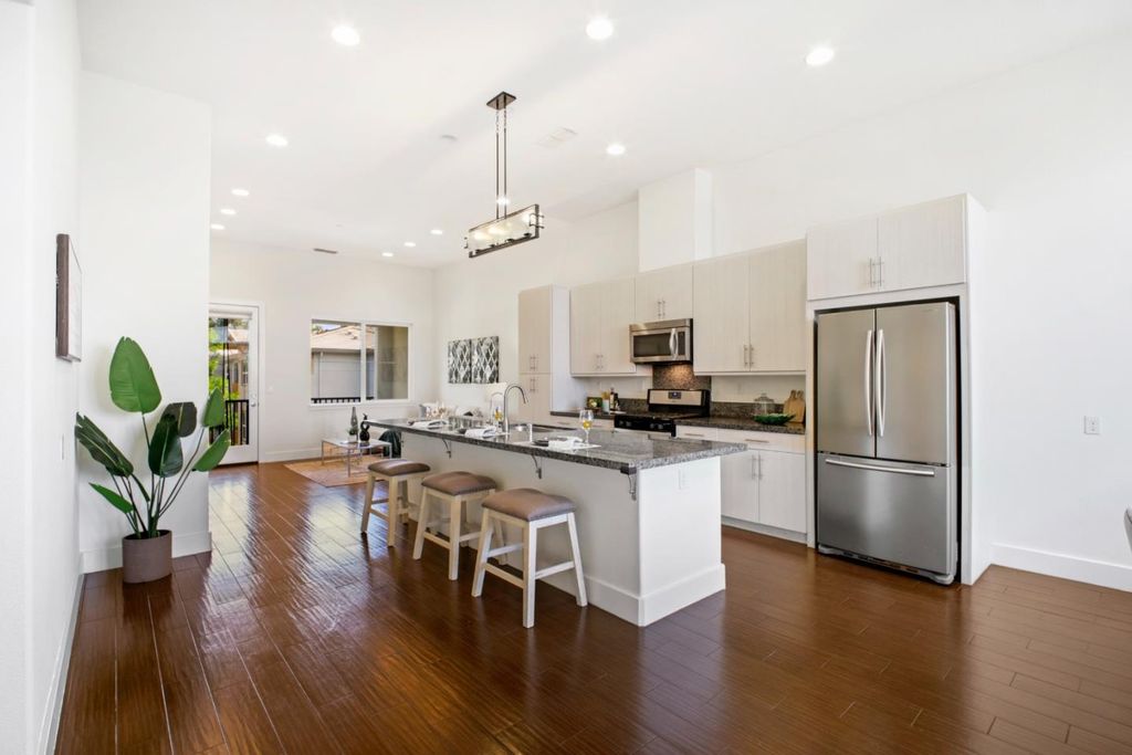 1336 N Capitol Avenue 6, San Jose, CA 95132