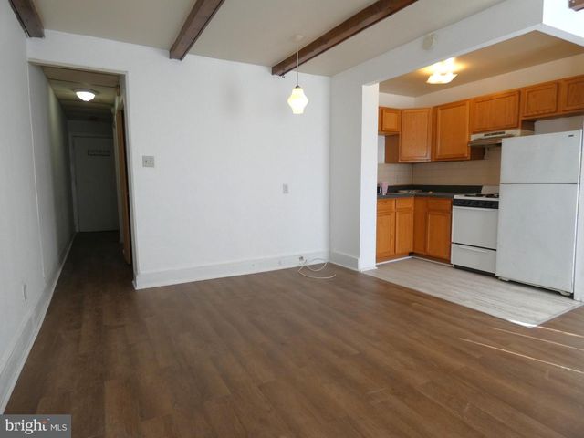 4408 LOCUST ST, Philadelphia, PA 19104