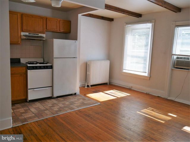 4408 LOCUST ST, Philadelphia, PA 19104