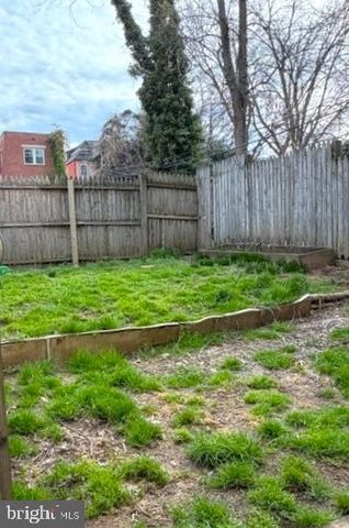 4408 LOCUST ST, Philadelphia, PA 19104