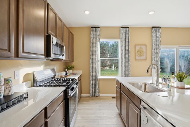 3859 Meadowridge Road, Woodstock, IL 60098