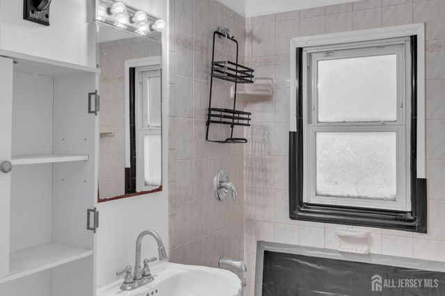 719 Cliffwood Avenue, Keyport, NJ 07735