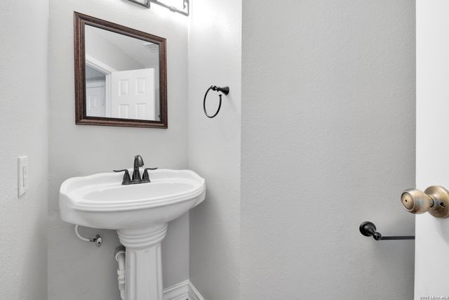 7502 Beaver Tree, San Antonio, TX 78249