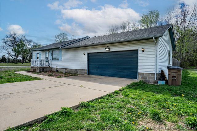 405 S 4th Street, Sperry, OK 74073