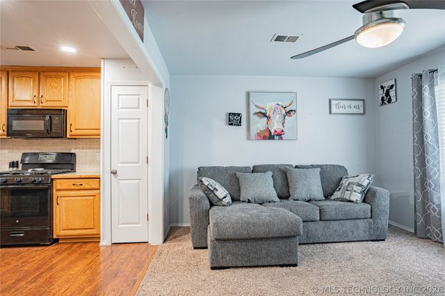 405 S 4th Street, Sperry, OK 74073