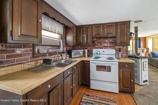 114 Homer Zeh Lane, Schoharie, NY 12157