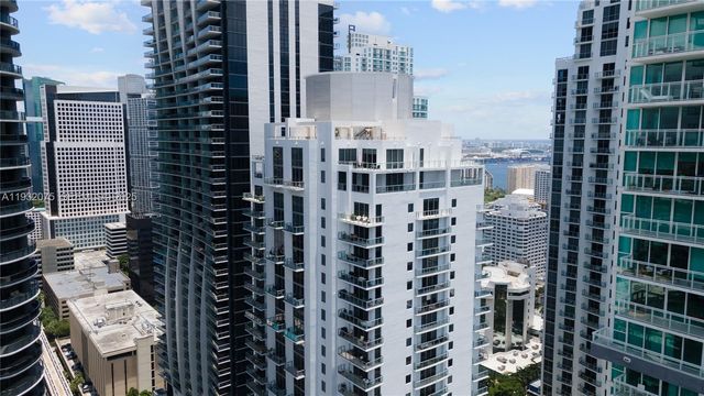1050 Brickell Ave 3122, Miami, FL 33131