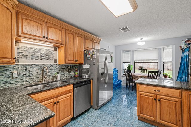 10325 WALNUT Bend N, Jacksonville, FL 32257
