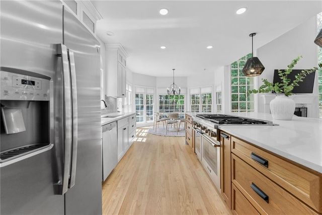 9345 Nesbit Lakes Drive, Alpharetta, GA 30022