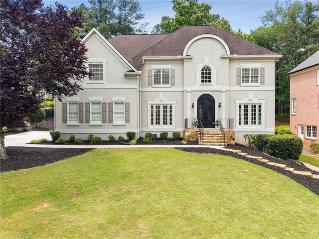 9345 Nesbit Lakes Drive, Alpharetta, GA 30022