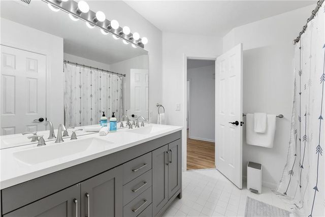 9345 Nesbit Lakes Drive, Alpharetta, GA 30022
