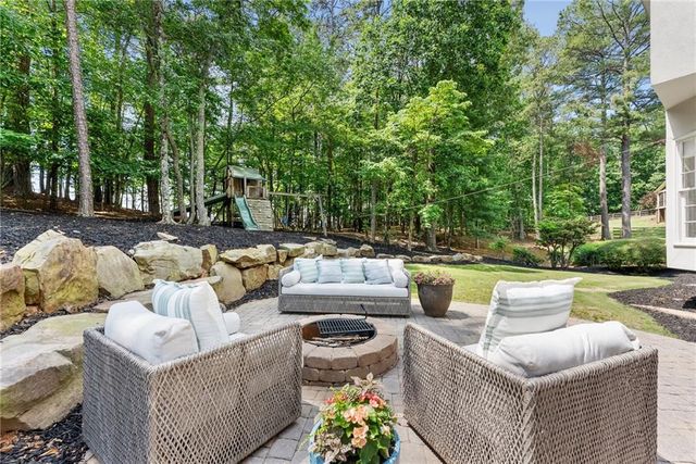 9345 Nesbit Lakes Drive, Alpharetta, GA 30022