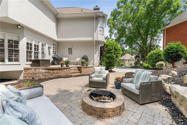 9345 Nesbit Lakes Drive, Alpharetta, GA 30022