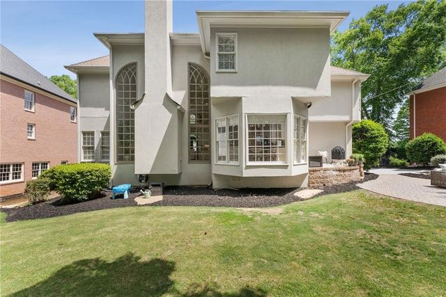 9345 Nesbit Lakes Drive, Alpharetta, GA 30022