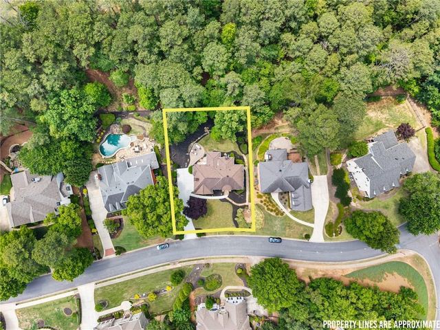 9345 Nesbit Lakes Drive, Alpharetta, GA 30022