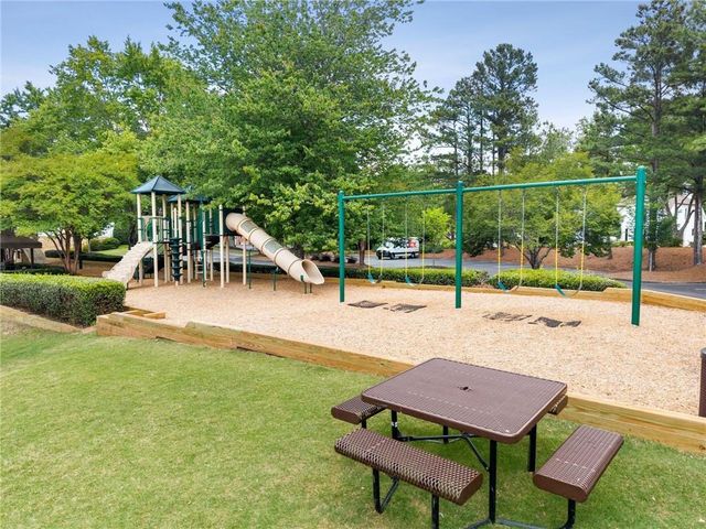 9345 Nesbit Lakes Drive, Alpharetta, GA 30022