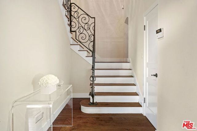 1531 Marmont Avenue, Los Angeles, CA 90069