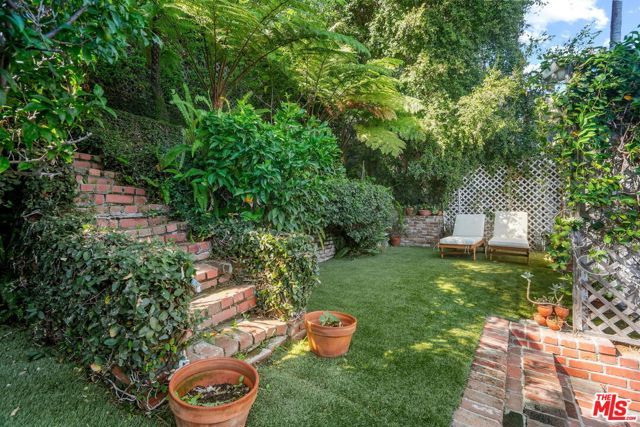 1531 Marmont Avenue, Los Angeles, CA 90069