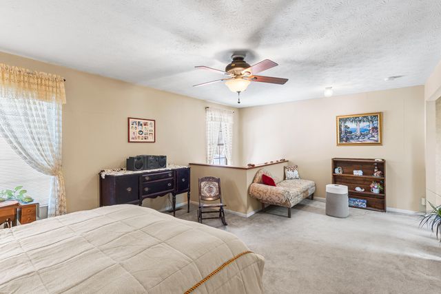 1582 Englewood Place, Florence, KY 41042