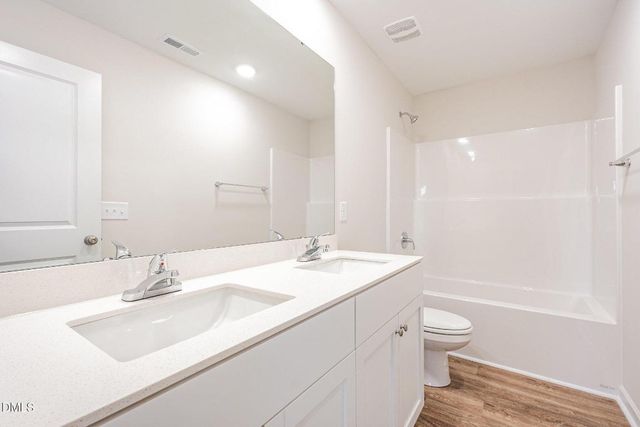 82 W Emily Gardens Drive, Selma, NC 27576