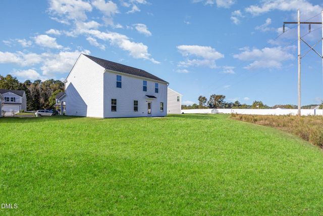 82 W Emily Gardens Drive, Selma, NC 27576