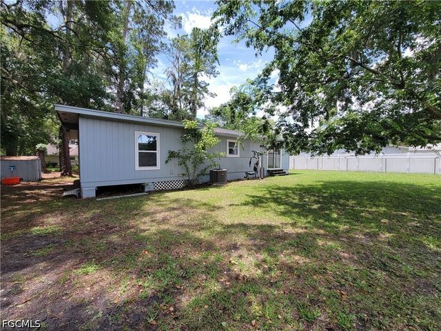 2524 NE 5th PL, Gainesville, FL 32641