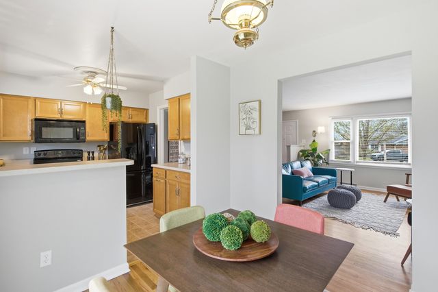 2609 WEE WYND, Columbia, MO 65203