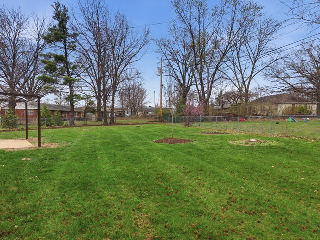 2609 WEE WYND, Columbia, MO 65203