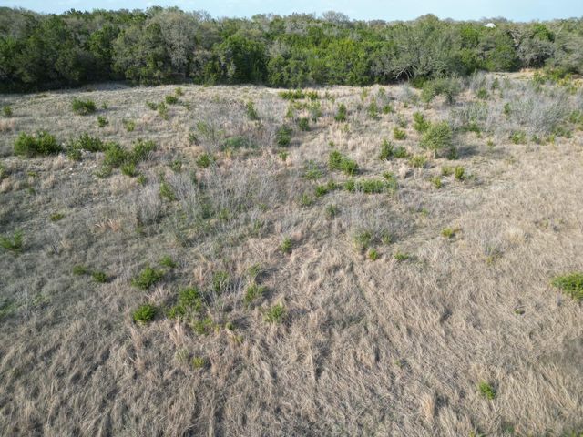 116 Scotty LN, Liberty Hill, TX 78642