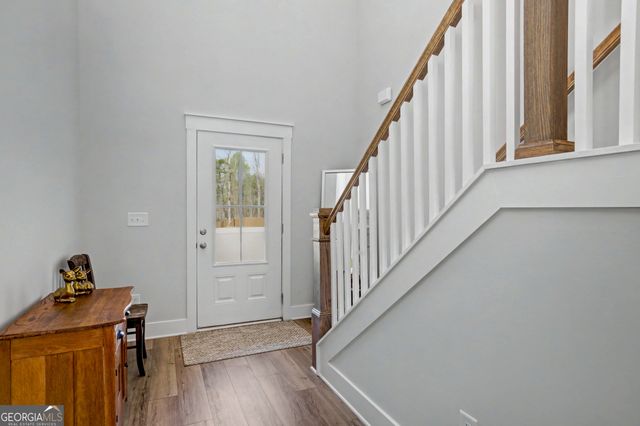 63 Whites Pond Road, Moreland, GA 30259