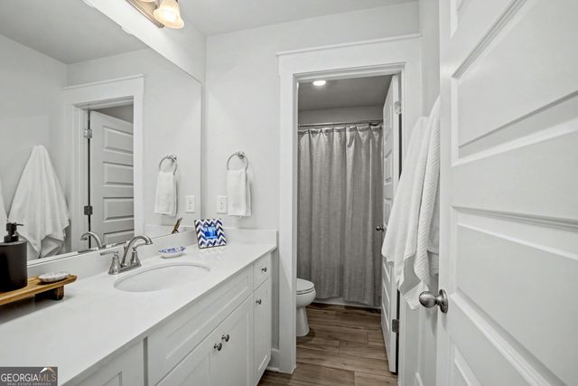 63 Whites Pond Road, Moreland, GA 30259