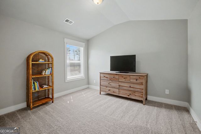 63 Whites Pond Road, Moreland, GA 30259