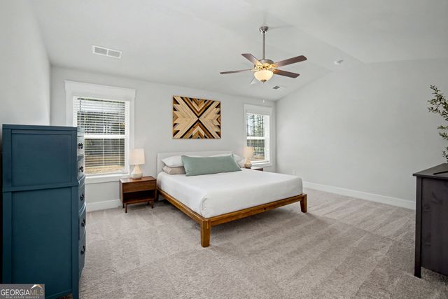 63 Whites Pond Road, Moreland, GA 30259