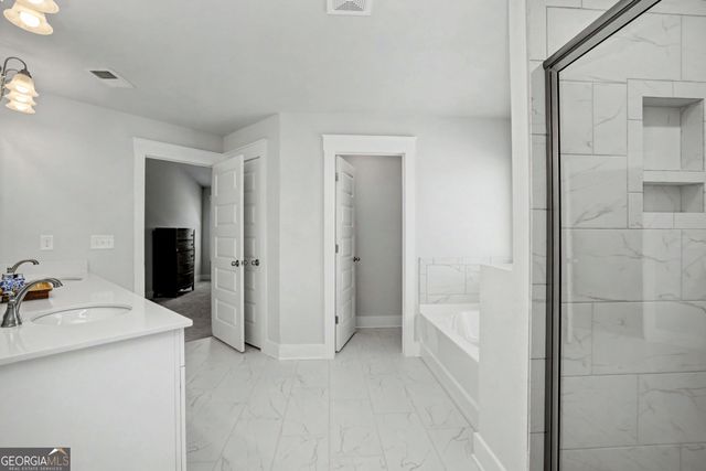 63 Whites Pond Road, Moreland, GA 30259