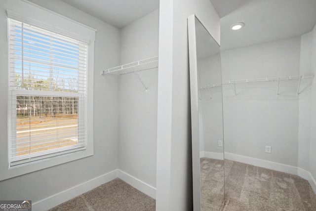 63 Whites Pond Road, Moreland, GA 30259