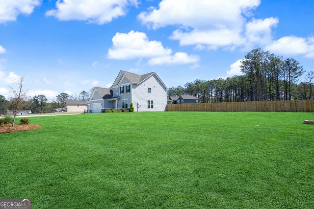 63 Whites Pond Road, Moreland, GA 30259