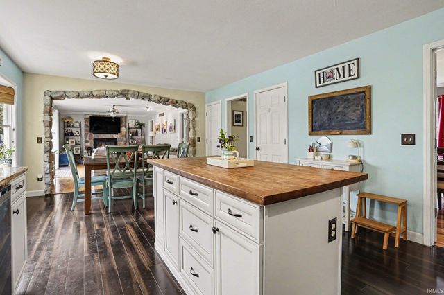53178 County Kerry Drive, Granger, IN 46530