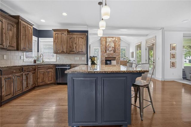 2929 SW Lewis Circle, Lee's Summit, MO 64081
