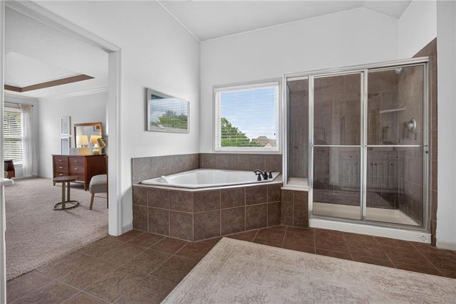 2929 SW Lewis Circle, Lee's Summit, MO 64081