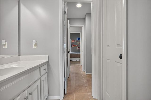 2929 SW Lewis Circle, Lee's Summit, MO 64081